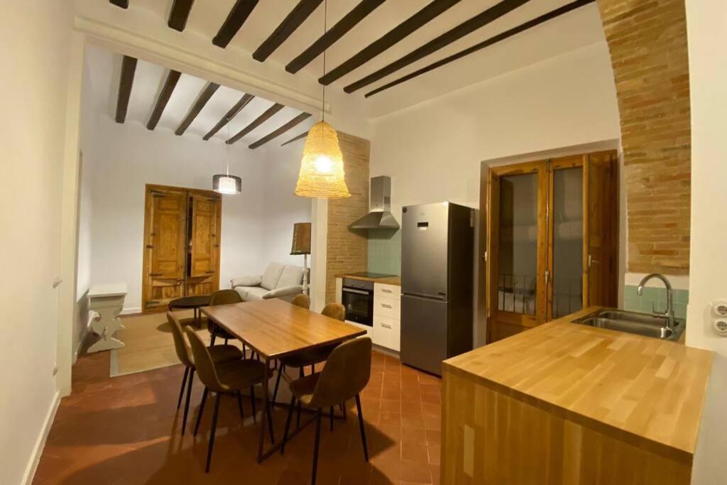 Casa Moner Loft Edifici Historic Centre Medieval De Castello Castello  D'Empuries Exterior photo